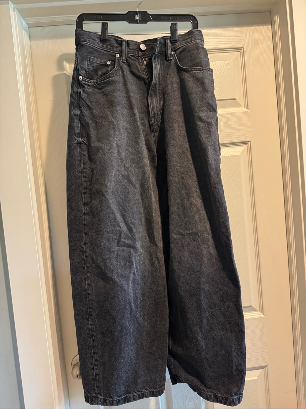 Ultra baggy fit Men’s Jeans in Washed Black 28/32